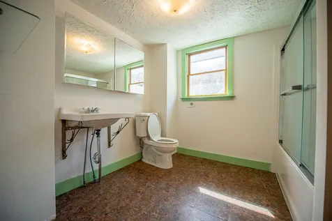 145 Pleasant Street Bristol NH 03222
