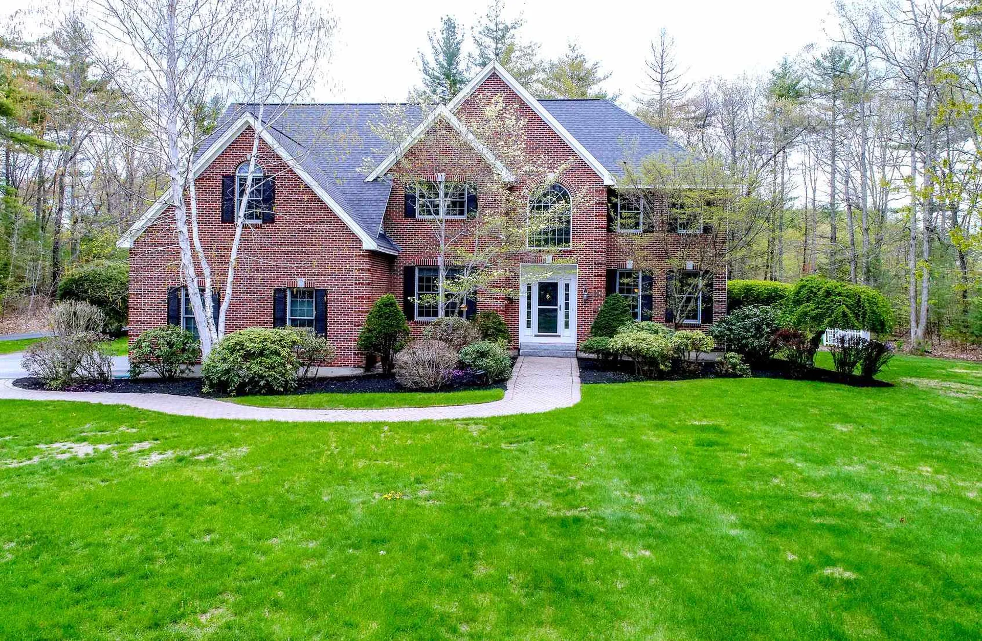 8 Hills Farm Lane Hollis NH 03049