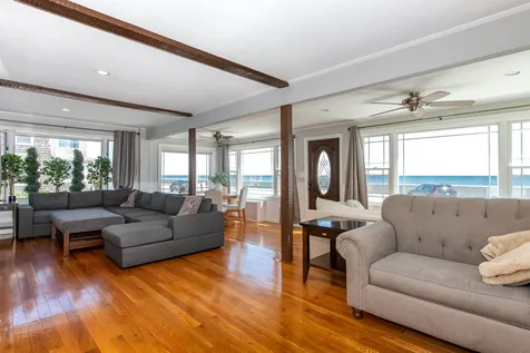 799 Ocean Boulevard Hampton NH 03842