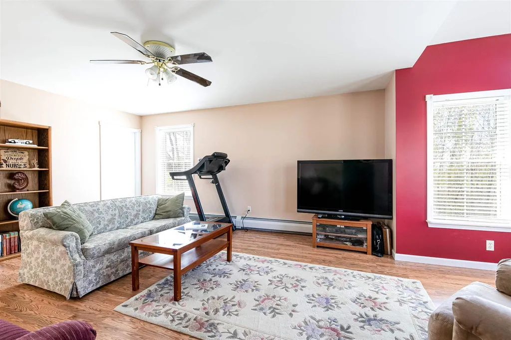35 Robert Newton Road Georgia VT 05478