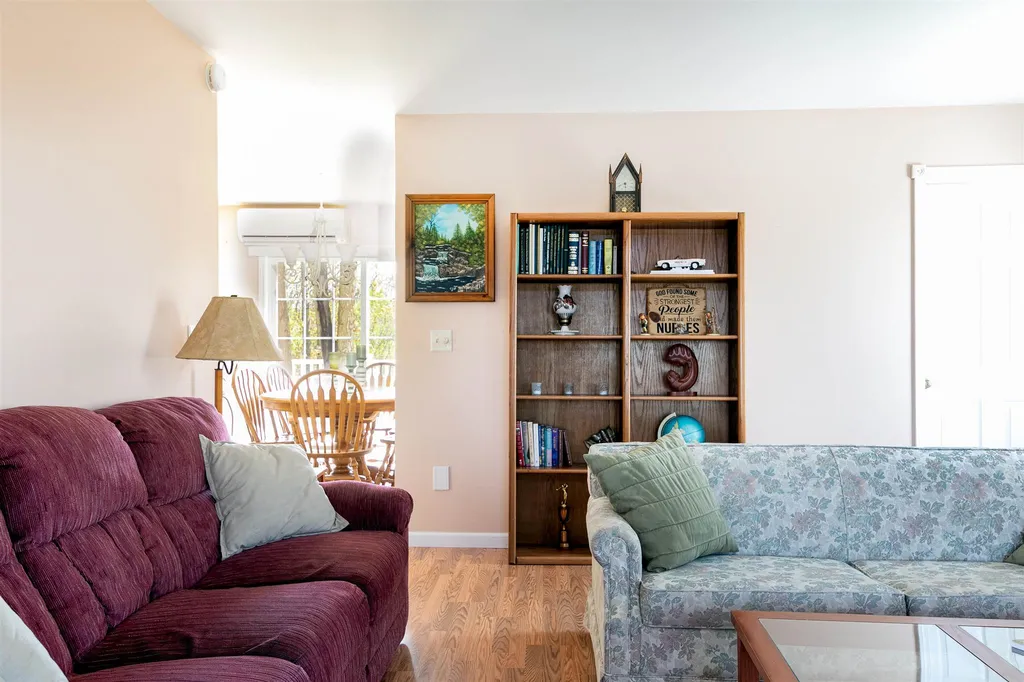 35 Robert Newton Road Georgia VT 05478