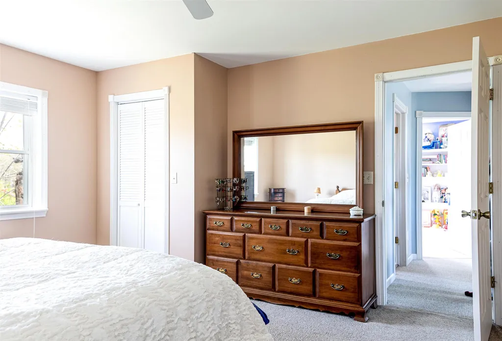 35 Robert Newton Road Georgia VT 05478