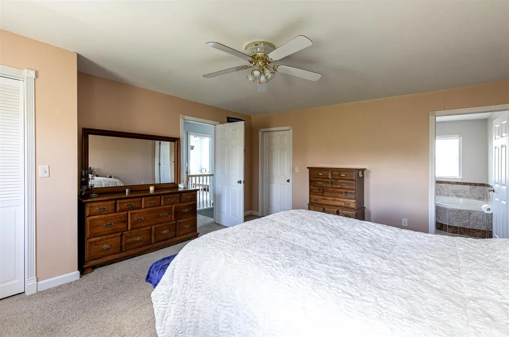 35 Robert Newton Road Georgia VT 05478