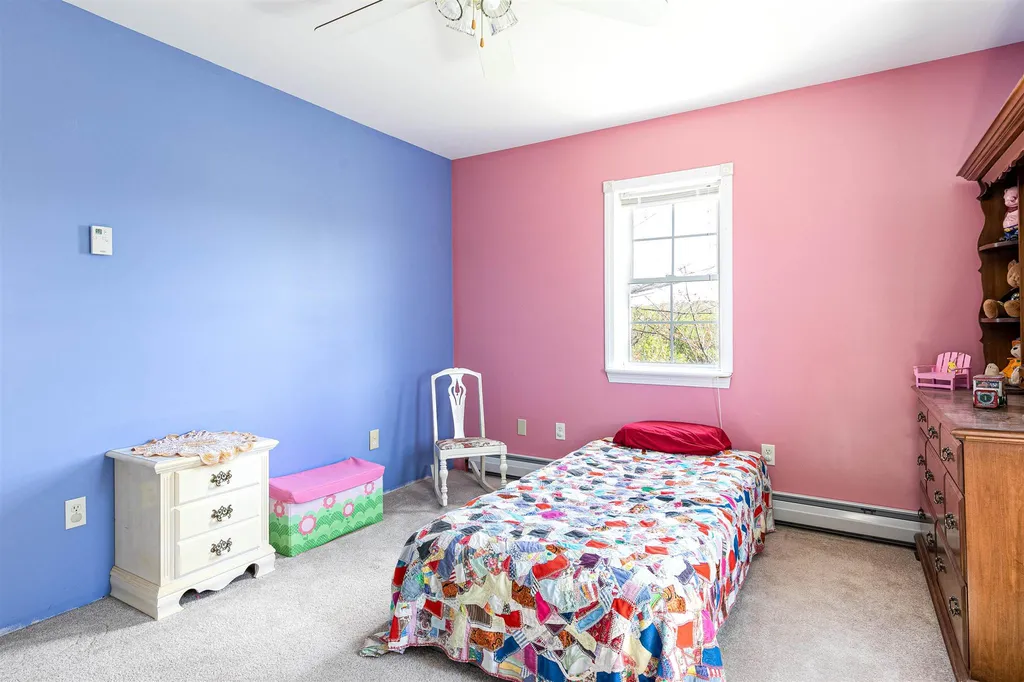 35 Robert Newton Road Georgia VT 05478