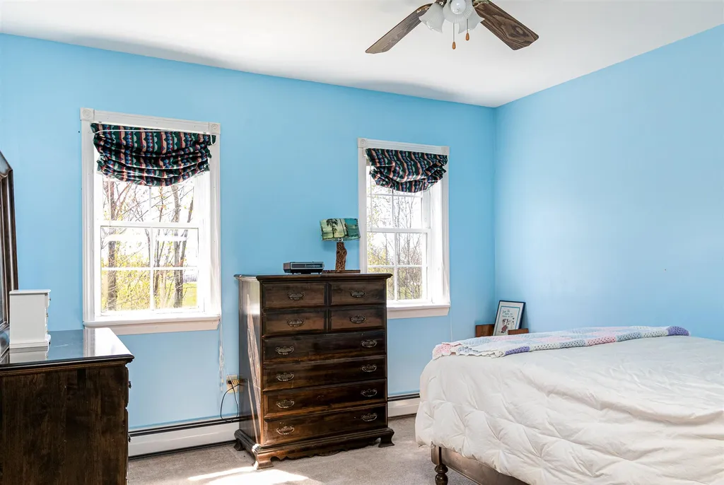 35 Robert Newton Road Georgia VT 05478