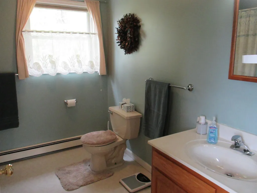 10 Knoll Avenue Keene NH 03431
