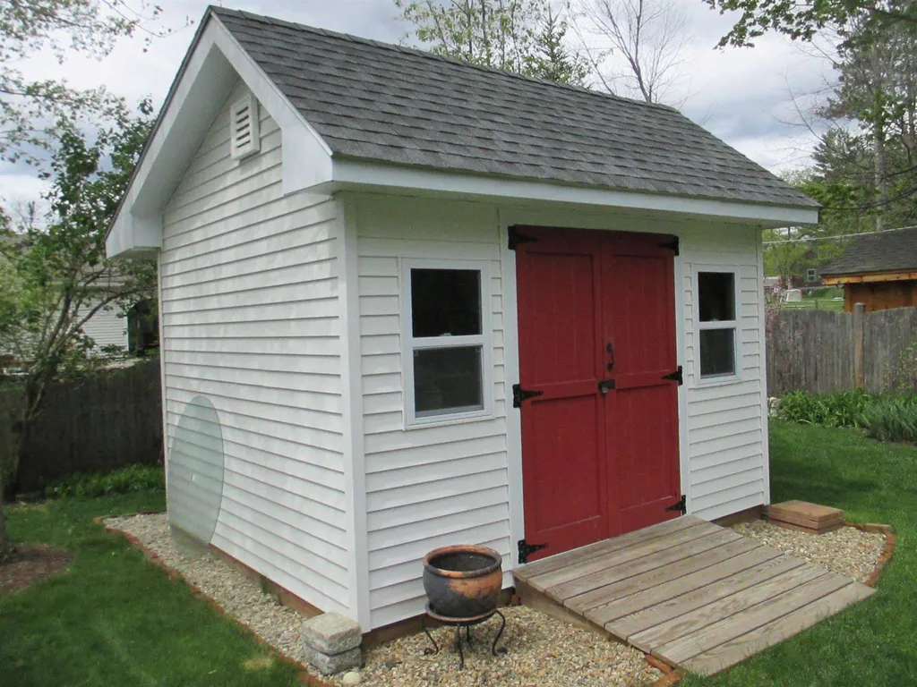 10 Knoll Avenue Keene NH 03431