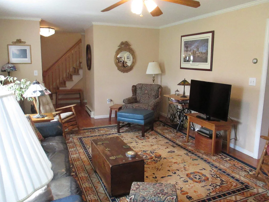 10 Knoll Avenue Keene NH 03431