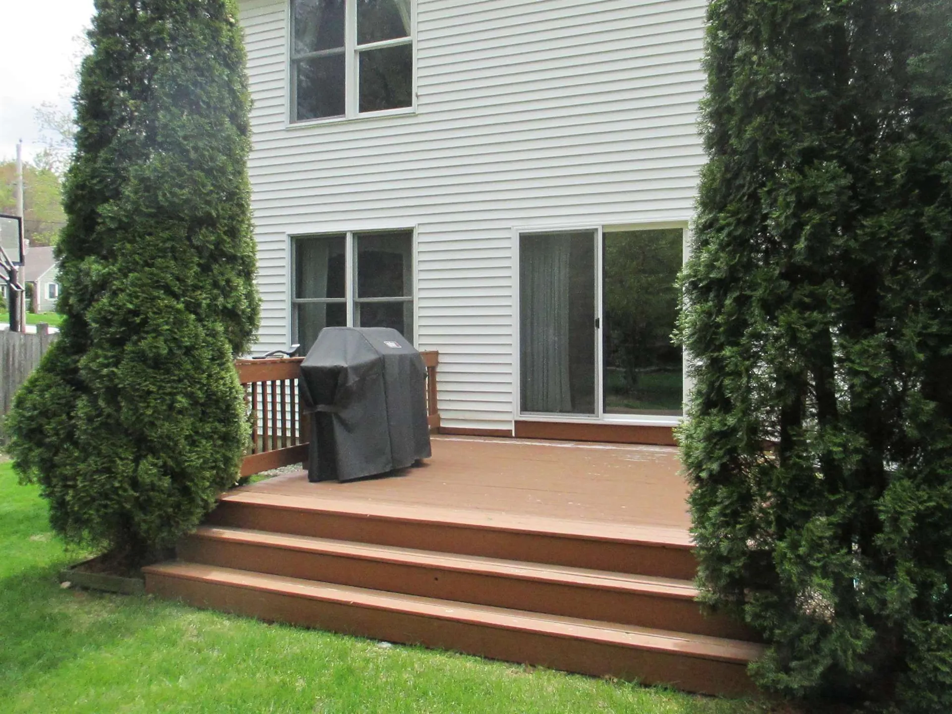 10 Knoll Avenue Keene NH 03431