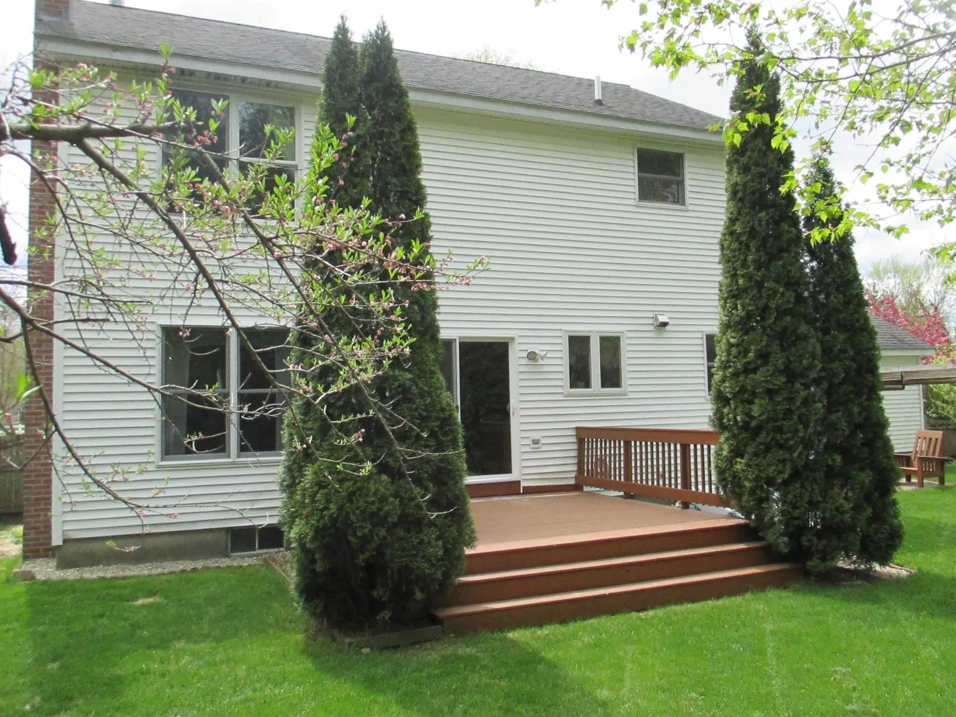 10 Knoll Avenue Keene NH 03431