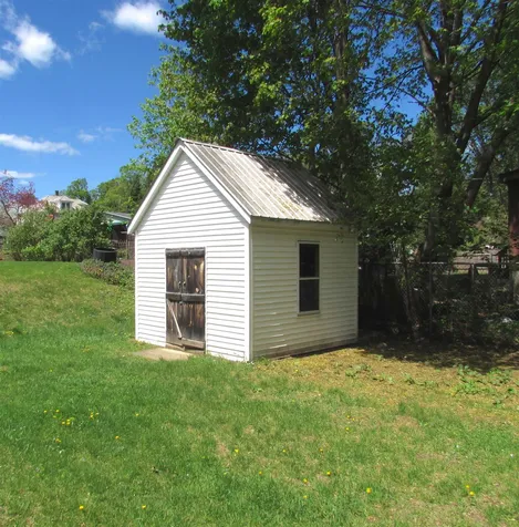 71 Clark Avenue Brattleboro VT 05301
