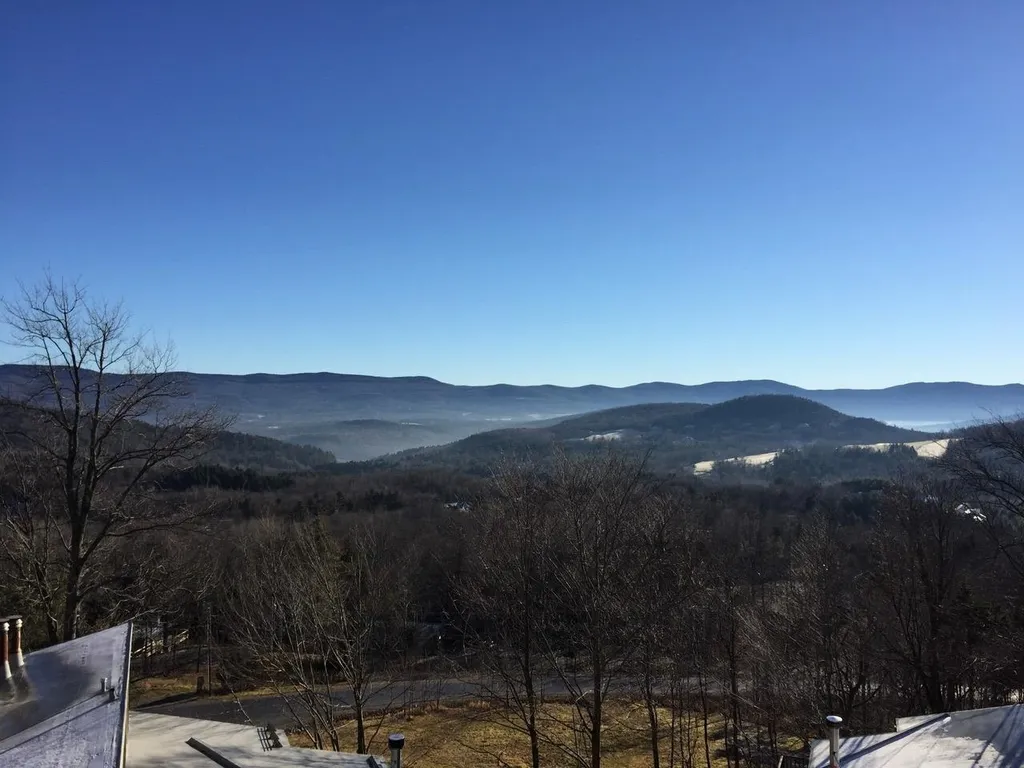 50 Hobbit Hill Road Warren VT 05674