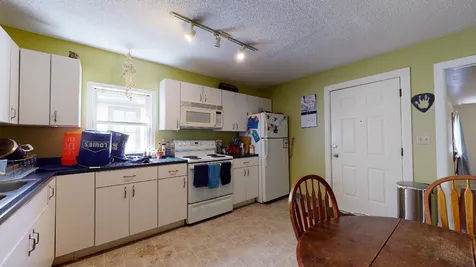 17 Saint Louis Street Burlington VT 05401