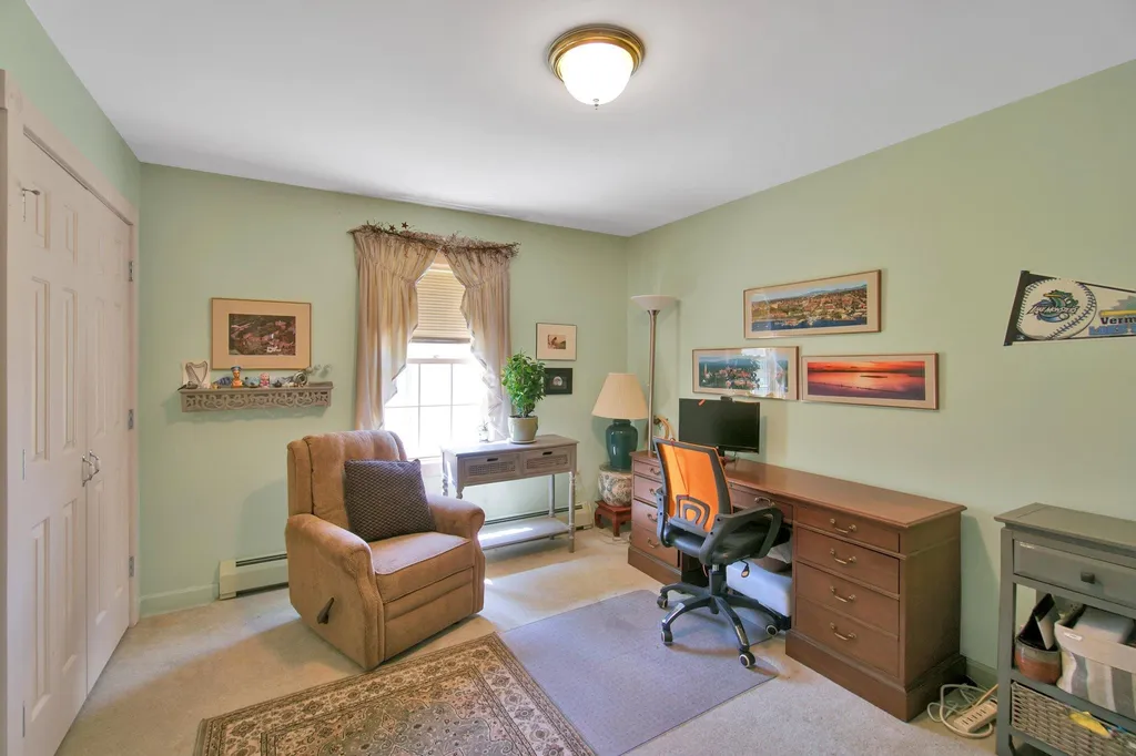 20 Lida Drive Essex VT 05452