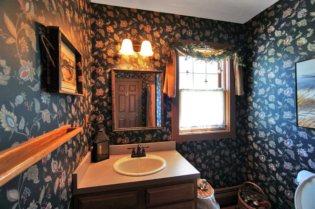 20 Lida Drive Essex VT 05452