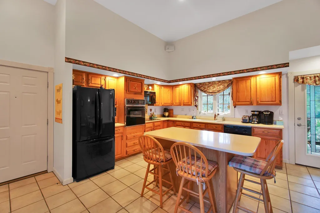 20 Lida Drive Essex VT 05452