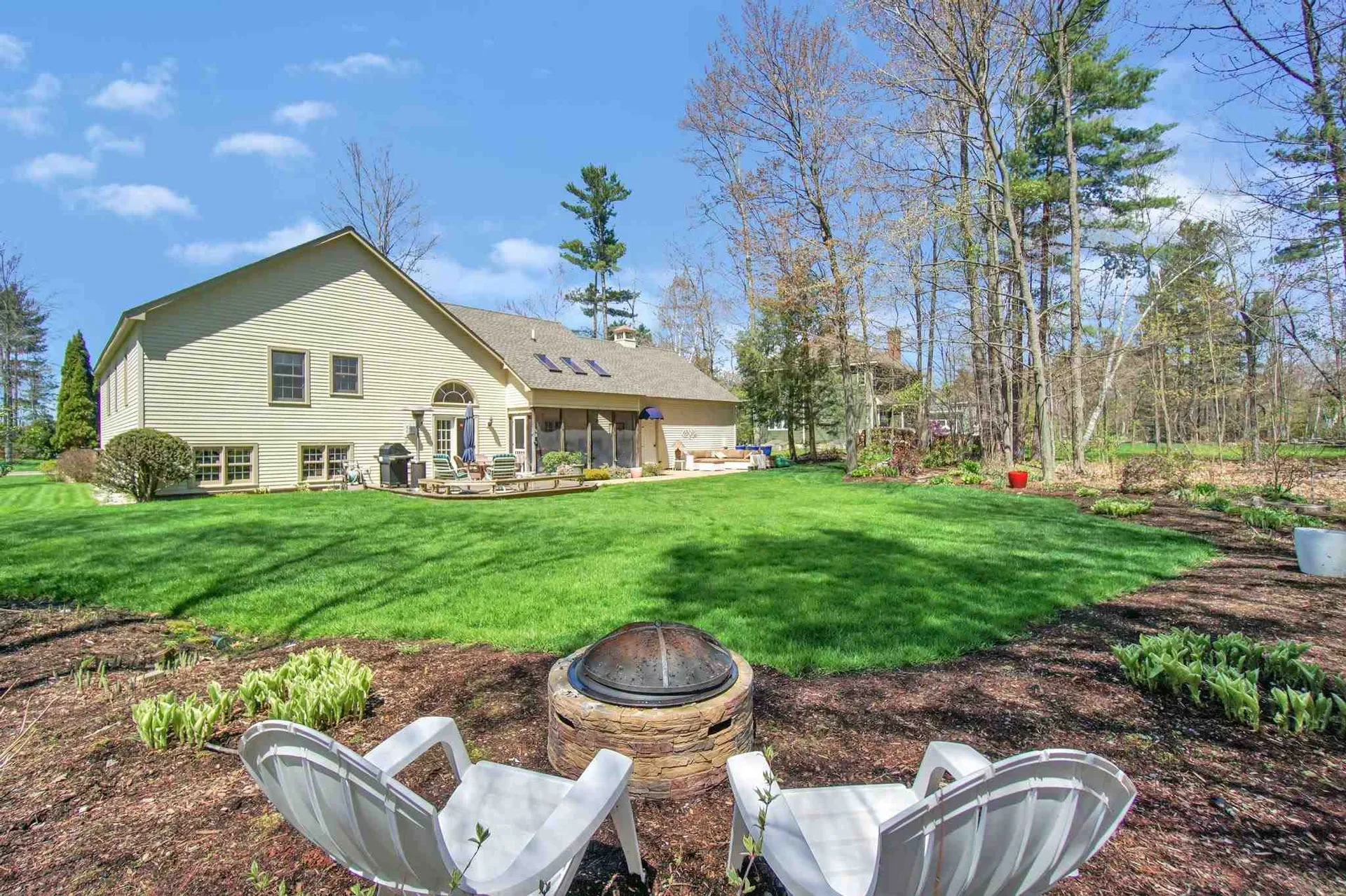 20 Lida Drive Essex VT 05452