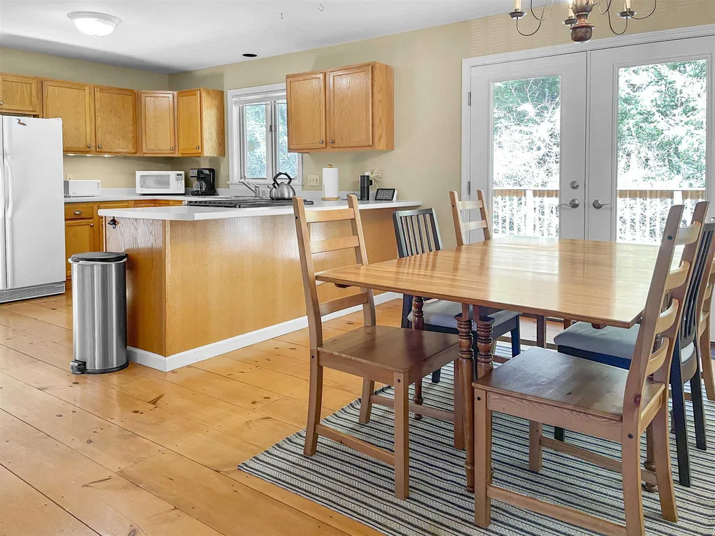 1478 Marsh Family Road Hartford VT 05001