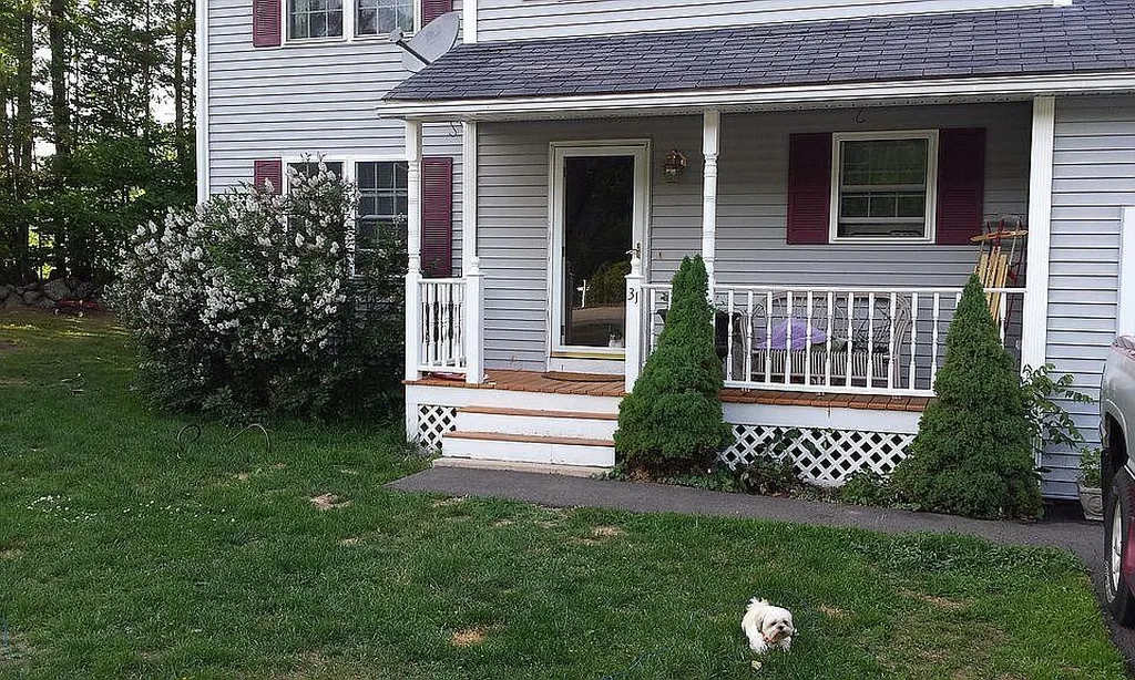 31 Hill Street Hillsborough NH 03244