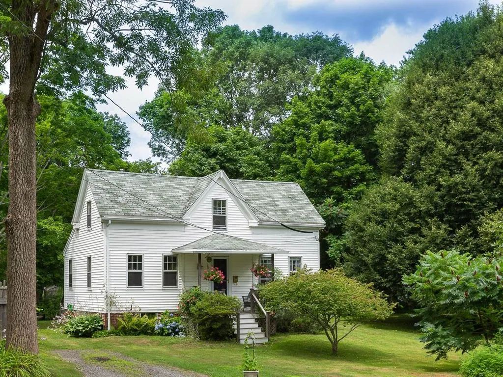 77 Meredith Way Portsmouth NH 03801