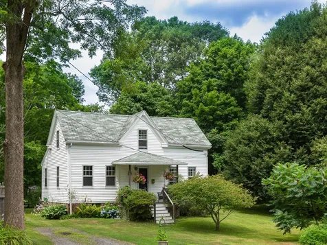 77 Meredith Way Portsmouth NH 03801