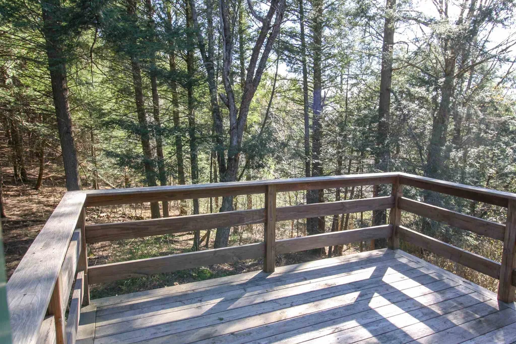 84 Coolidge Drive Hartford VT 05059