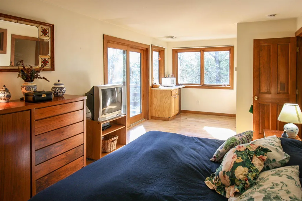 84 Coolidge Drive Hartford VT 05059