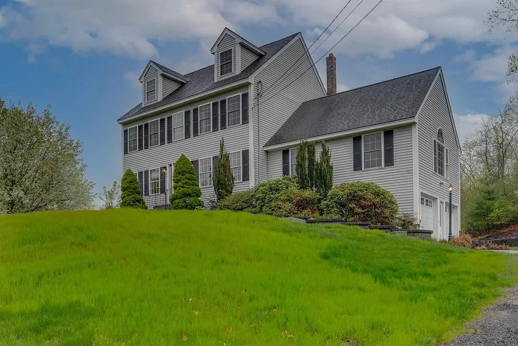 2 Brenner Drive Newton NH 03858