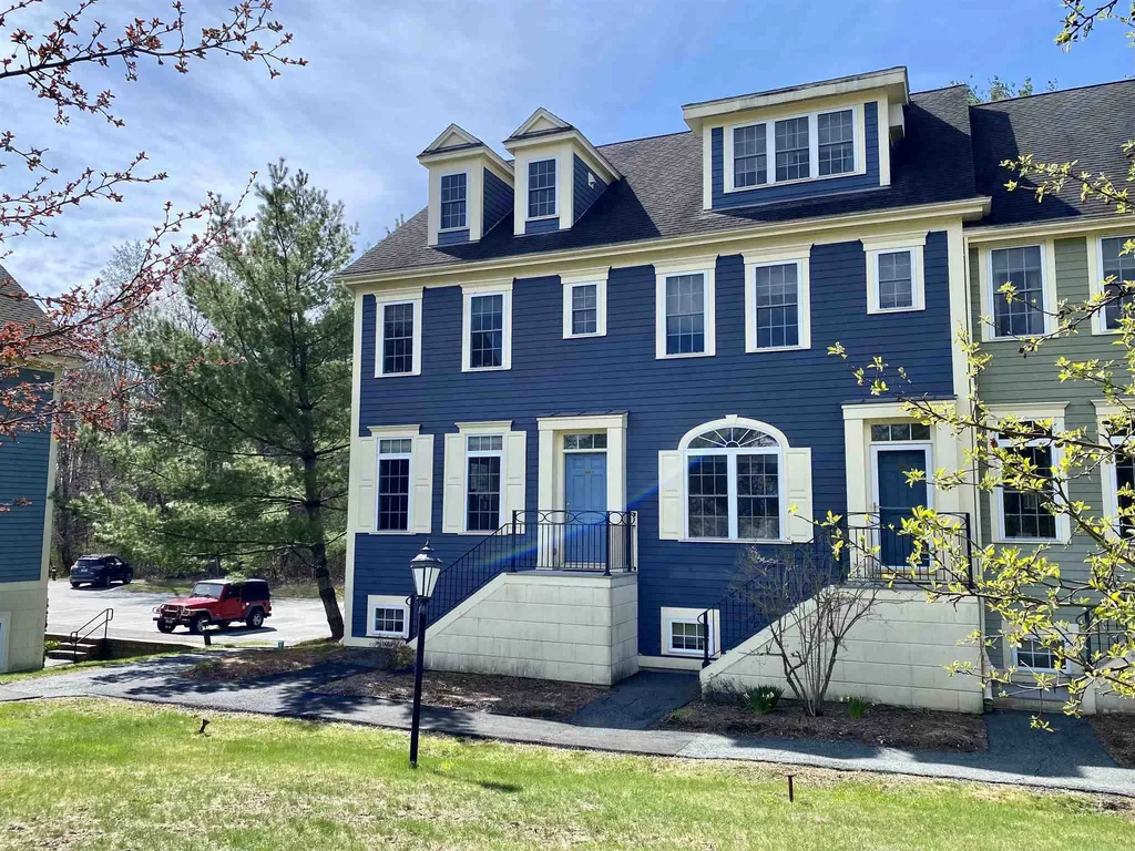 46b Barrister Drive Hartford VT 05001