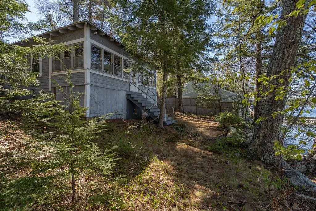 49 Pinnacle Park Road Meredith NH 03253