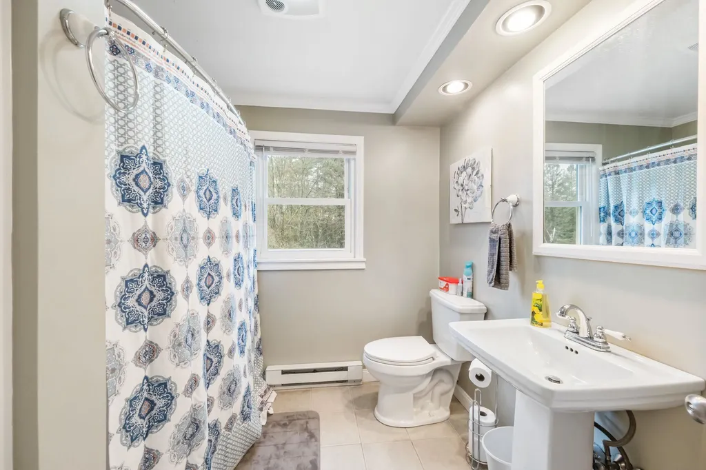 164 Sewalls Falls Road Concord NH 03301