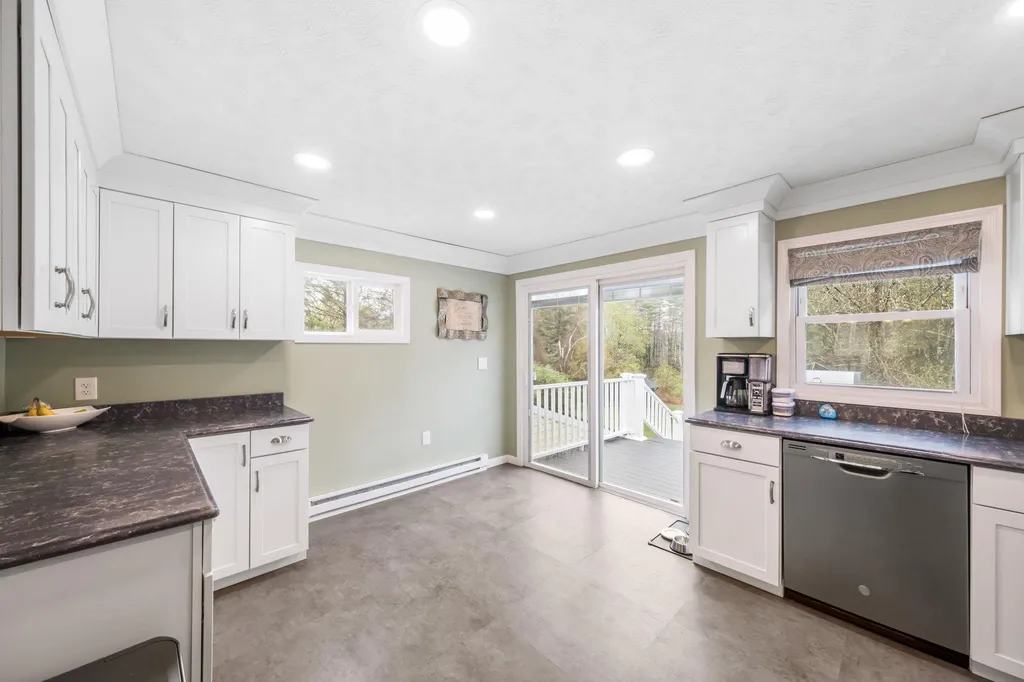 164 Sewalls Falls Road Concord NH 03301