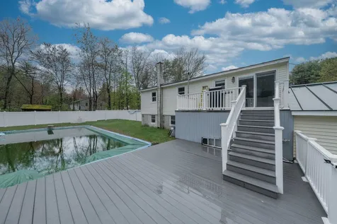 164 Sewalls Falls Road Concord NH 03301