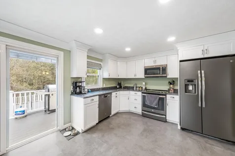 164 Sewalls Falls Road Concord NH 03301