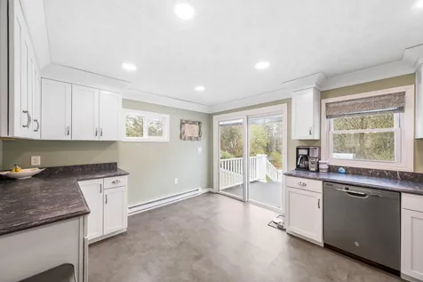 164 Sewalls Falls Road Concord NH 03301