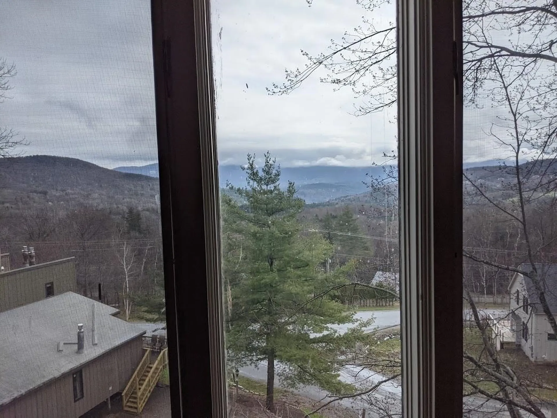 43 Hobbit Hill Road Warren VT 05674