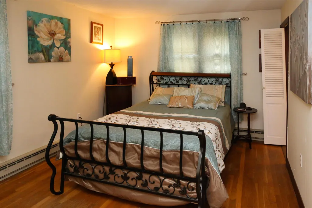 19 Walnut Hill Road Derry NH 03038