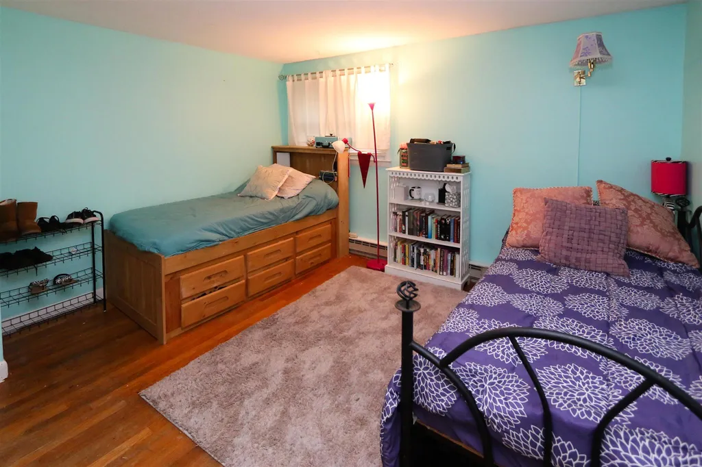 19 Walnut Hill Road Derry NH 03038