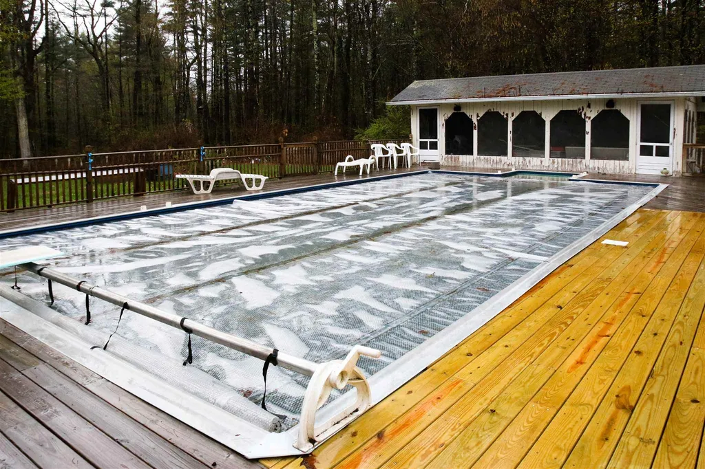 19 Walnut Hill Road Derry NH 03038
