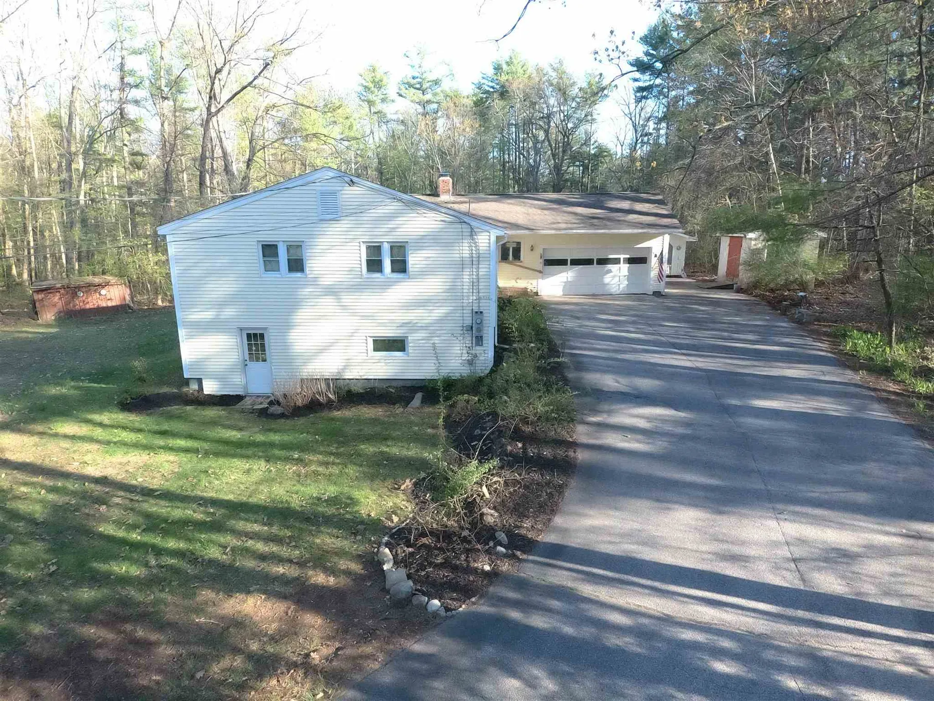 19 Walnut Hill Road Derry NH 03038