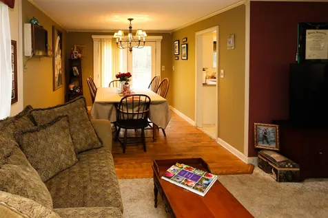 19 Walnut Hill Road Derry NH 03038