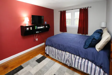 19 Walnut Hill Road Derry NH 03038