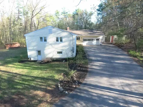 19 Walnut Hill Road Derry NH 03038