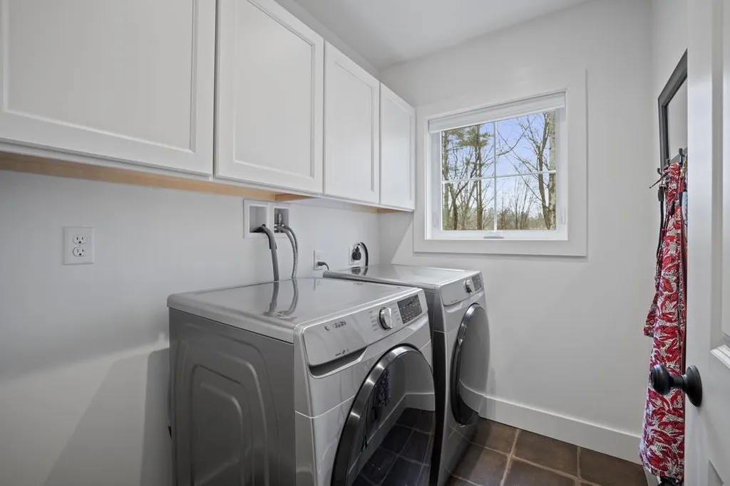 4 Heath Drive Newfields NH 03856