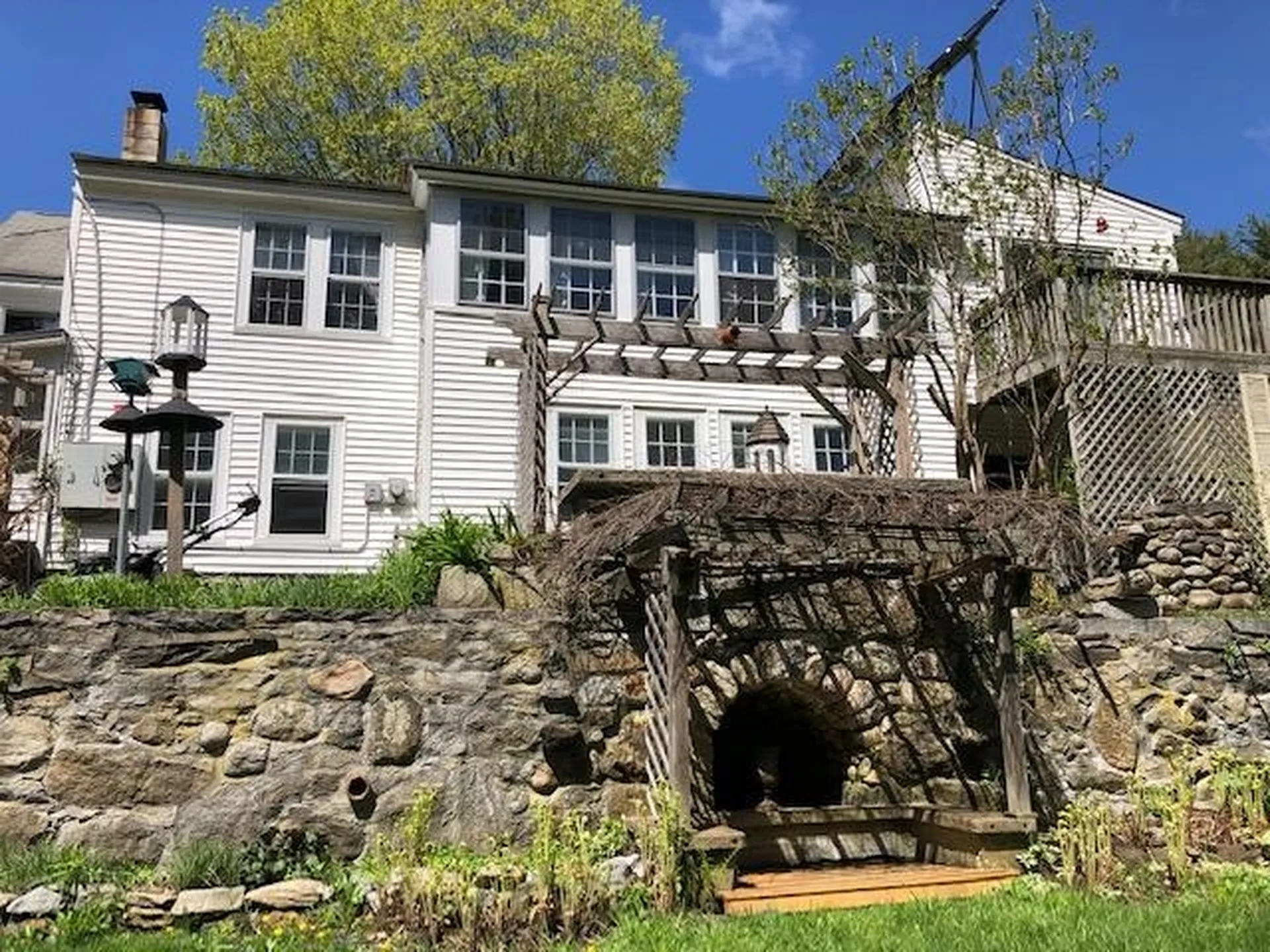 74 Grove Street Peterborough NH 03458