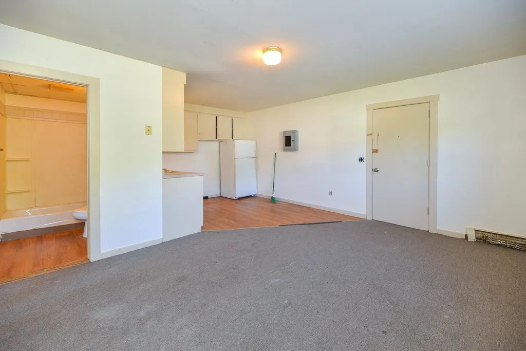 181 South & 19 Chase Street Claremont NH 03743