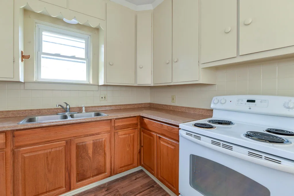 181 South & 19 Chase Street Claremont NH 03743