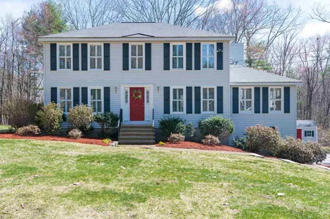 7 Mccormick Way Salem NH 03079