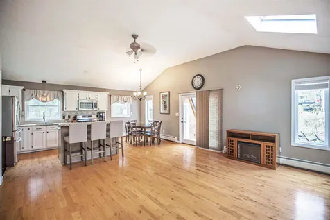 112 Haverhill Road Salem NH 03079