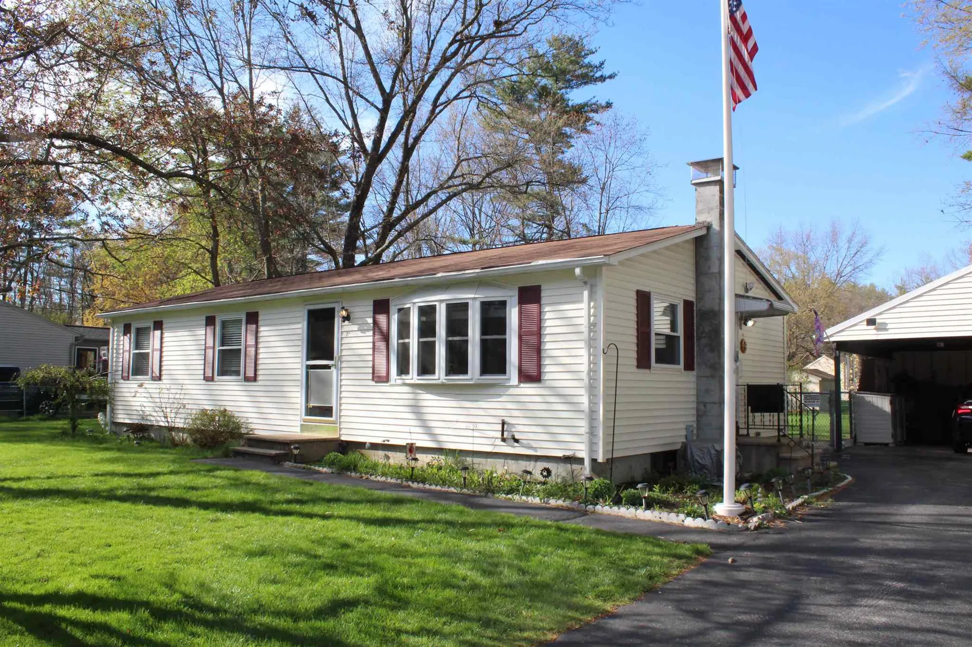 81 Manor Road Concord NH 03303